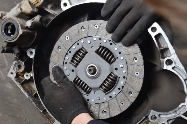 800quickfit-gearbox-experts-service-car-cluth-repair-img 800quickfit-gearbox-experts-service-car-cluth-repair-img